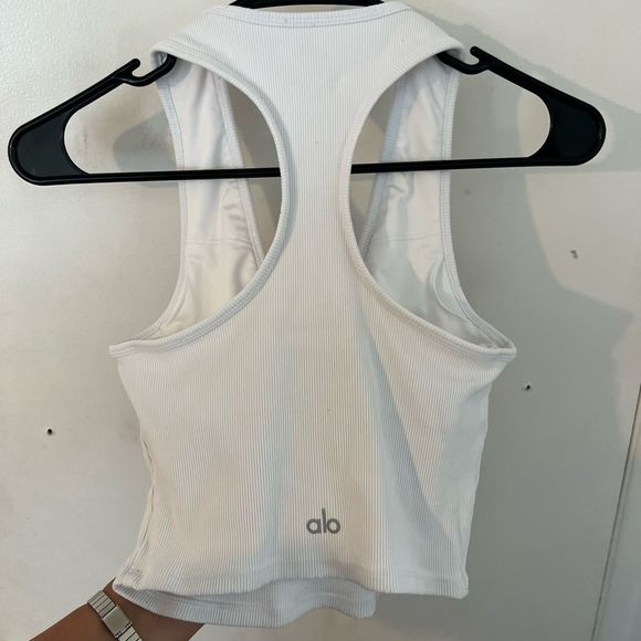 Alo Goddess Ribbed Cropped Racerback Tank - Picture 5 of 12